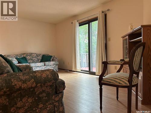 4 416 Heritage Drive, Estevan, SK - Indoor