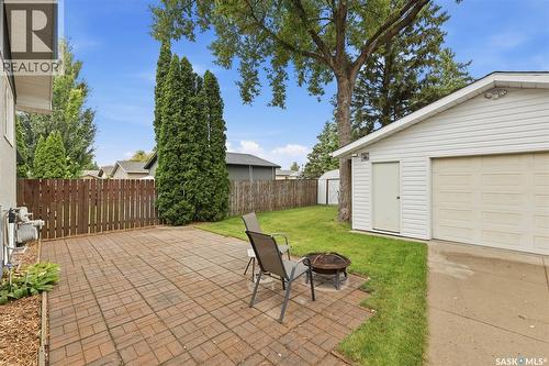 210 Lloyd Crescent, Saskatoon, SK - Outdoor