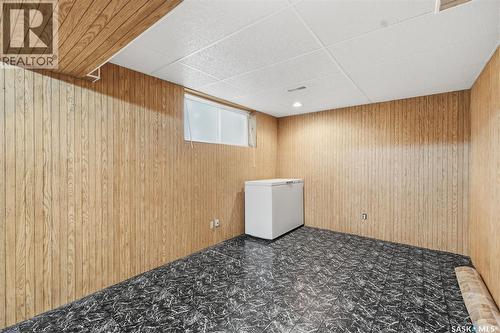 210 Lloyd Crescent, Saskatoon, SK - Indoor