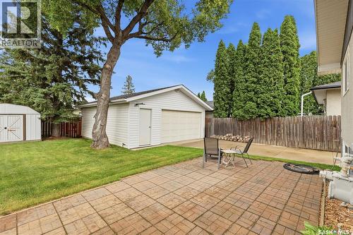 210 Lloyd Crescent, Saskatoon, SK - Outdoor