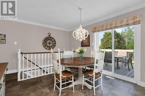 22 Procee Circle, Oro-Medonte, ON - Indoor Photo Showing Dining Room
