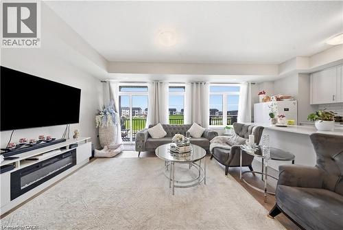 176 Wheat Lane, Kitchener, ON - Indoor Photo Showing Living Room