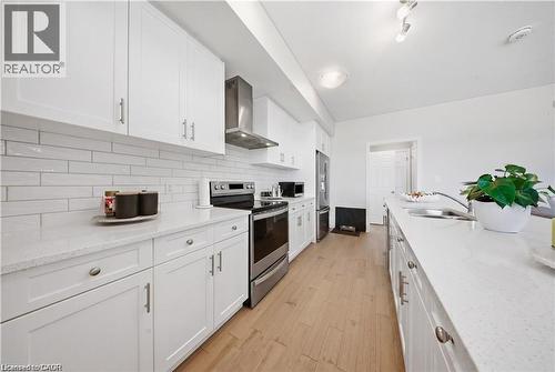176 Wheat Lane, Kitchener, ON - Indoor Photo Showing Kitchen With Upgraded Kitchen
