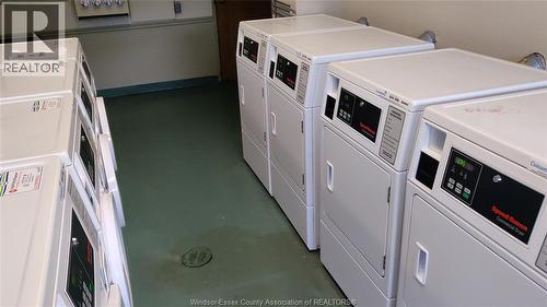 150 Park Unit# 2315, Windsor, ON - Indoor Photo Showing Laundry Room