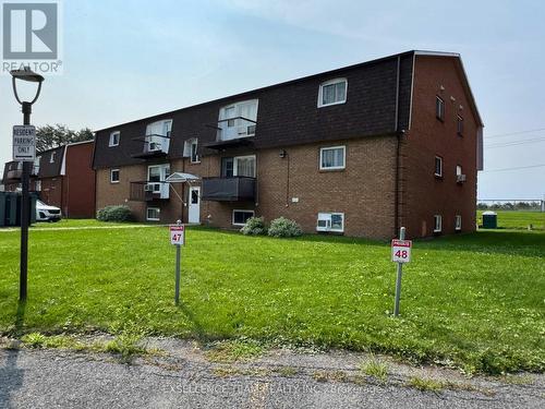 12 - 75 RACE STREET  Cornwall, ON K6H 1G7