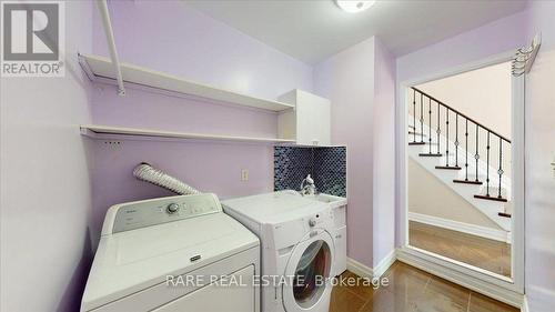 1825 Hobson Drive, Burlington, ON - Indoor Photo Showing Laundry Room