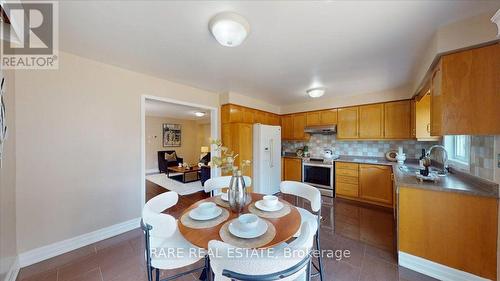 1825 Hobson Drive, Burlington, ON - Indoor