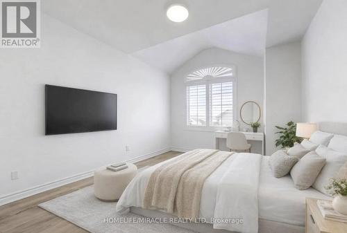 1587 Moira Crescent, Milton, ON - Indoor Photo Showing Bedroom