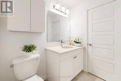 1587 Moira Crescent, Milton, ON - Indoor Photo Showing Bathroom