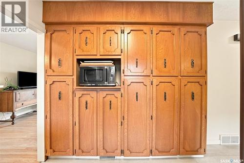 2202 Albert Avenue, Saskatoon, SK - Indoor