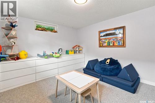 2202 Albert Avenue, Saskatoon, SK - Indoor