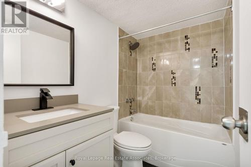 1710 - 5 Massey Square, Toronto, ON - Indoor Photo Showing Bathroom
