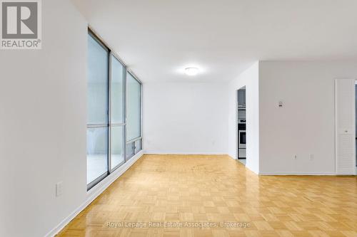 1710 - 5 Massey Square, Toronto, ON - Indoor Photo Showing Other Room