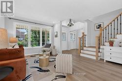 2293 OAKHAVEN DRIVE Oakville, ON L6M 3Y9