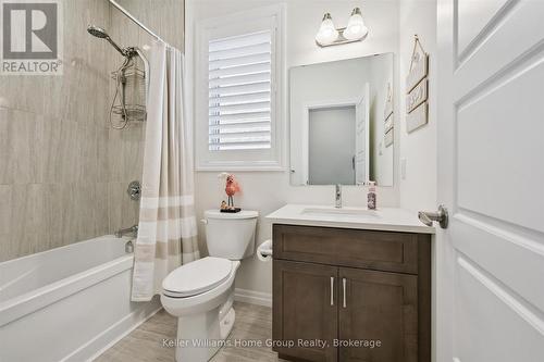 99 Harrison Street, Centre Wellington (Elora/Salem), ON - Indoor Photo Showing Bathroom