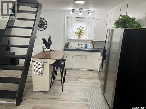 164 4Th Street W, Mankota, SK - Indoor