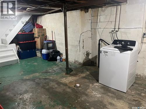 164 4Th Street W, Mankota, SK - Indoor