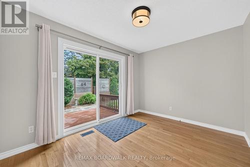 22 Burnstead Crescent, Ottawa, ON - Indoor Photo Showing Other Room