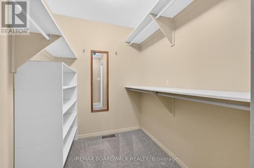 22 Burnstead Crescent, Ottawa, ON - Indoor With Storage