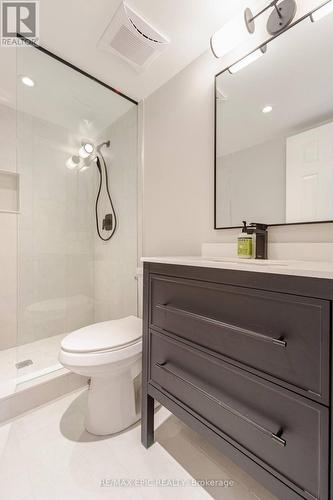 732 - 75 Weldrick Road E, Richmond Hill, ON - Indoor Photo Showing Bathroom