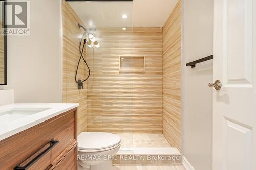 732 - 75 Weldrick Road E, Richmond Hill, ON - Indoor Photo Showing Bathroom