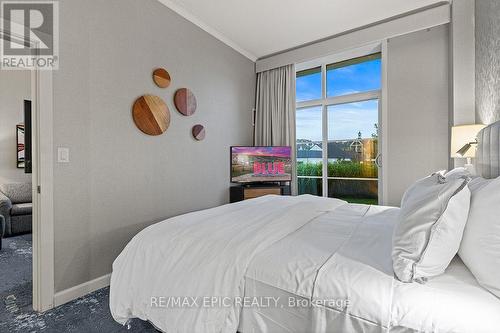 176 - 220 Gord Canning Drive, Blue Mountains, ON - Indoor Photo Showing Bedroom
