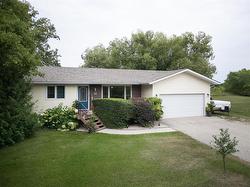 21 Friesen Avenue  Grunthal, MB R0A 0R0