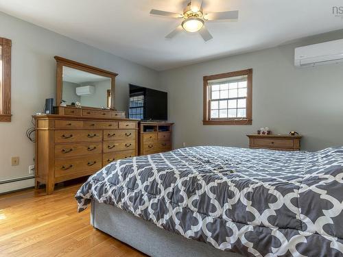 109 Old Trunk 1, Deep Brook, NS - Indoor Photo Showing Bedroom