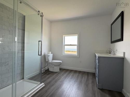 2539 Melbourne Road, Pinkneys Point, NS - Indoor Photo Showing Bathroom