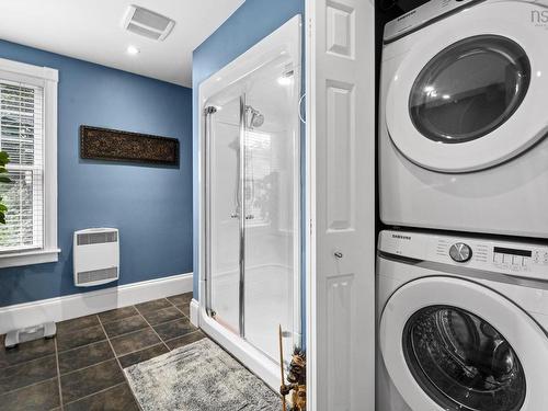 344 Gray Street, Windsor, NS - Indoor Photo Showing Laundry Room