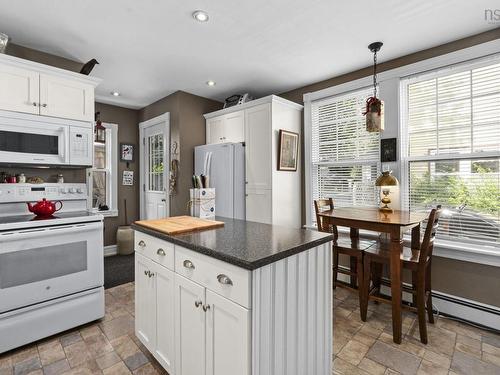 344 Gray Street, Windsor, NS - Indoor Photo Showing Kitchen