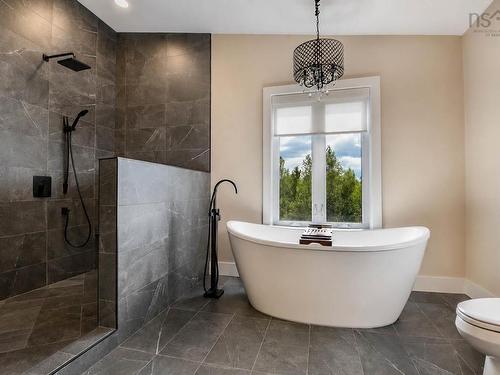 114 Johnsons Lane, Chance Harbour, NS - Indoor Photo Showing Bathroom