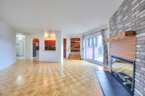 Salon - 201-2050 Rue De Magenta, Laval (Vimont), QC - Indoor Photo Showing Other Room