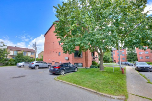 Stationnement - 201-2050 Rue De Magenta, Laval (Vimont), QC - Outdoor
