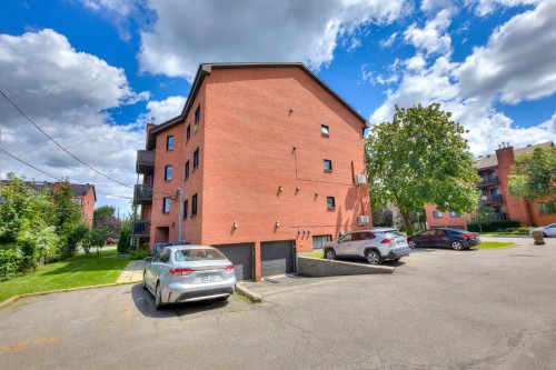 Stationnement - 201-2050 Rue De Magenta, Laval (Vimont), QC - Outdoor