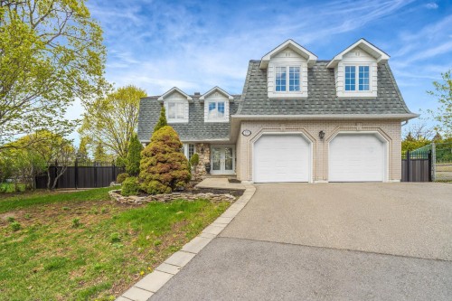 19 Rue Gingerwood  Kirkland, QC H9J 1R9