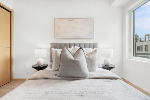 306-3427 Sheppard Avenue E, Toronto, ON - Indoor Photo Showing Bedroom