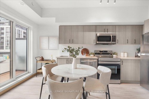 306-3427 Sheppard Avenue E, Toronto, ON - Indoor Photo Showing Dining Room