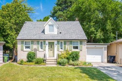 10 Elmview Court Toronto, ON M9A 2T8