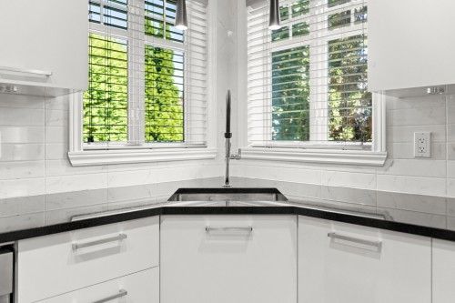 Kitchen - 3996 Rue Sylvia-Daoust, Québec (Sainte-Foy/Sillery/Cap-Rouge), QC - Indoor Photo Showing Kitchen