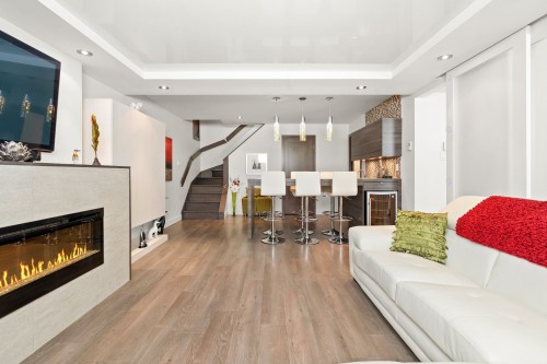 Family Room - 3996 Rue Sylvia-Daoust, Québec (Sainte-Foy/Sillery/Cap-Rouge), QC - Indoor Photo Showing Living Room With Fireplace