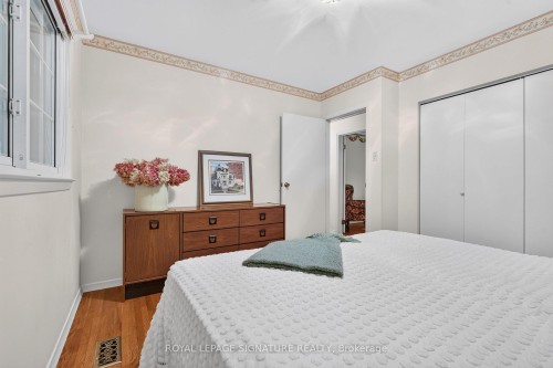 150 Clements Road E, Ajax, ON - Indoor Photo Showing Bedroom