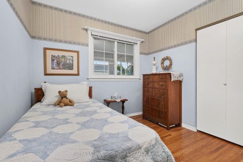 150 Clements Road E, Ajax, ON - Indoor Photo Showing Bedroom