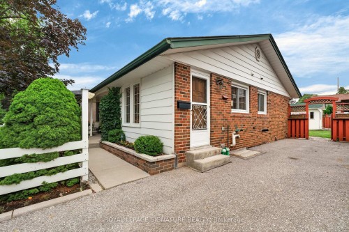 150 Clements Road E, Ajax, ON - Outdoor With Exterior
