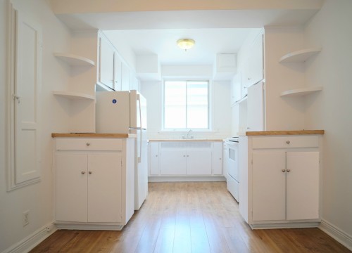 Kitchen - 9-1401 Crois. Sherwood, Mont-Royal, QC - Indoor