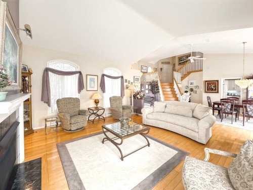 Living Room - 918 Ch. Duhamel, Pincourt, QC - Indoor Photo Showing Living Room