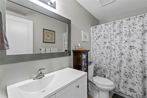 513 Martina Way, Nanaimo, BC 