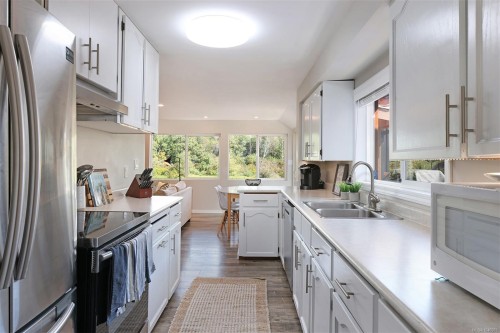 1960 19Th Ave, Campbell River, BC 