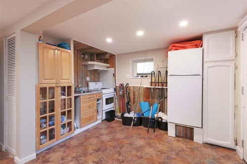 1960 19Th Ave, Campbell River, BC 