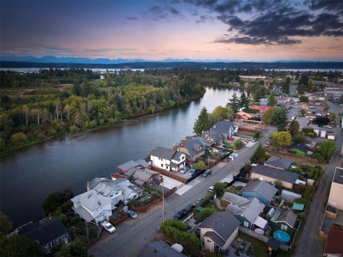 1960 19Th Ave, Campbell River, BC 